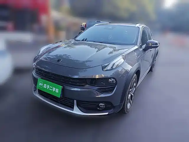 Lynk & Co 02
