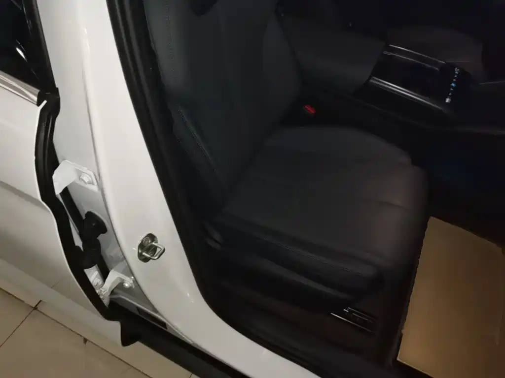 BYD Qin L — миниатюра 25