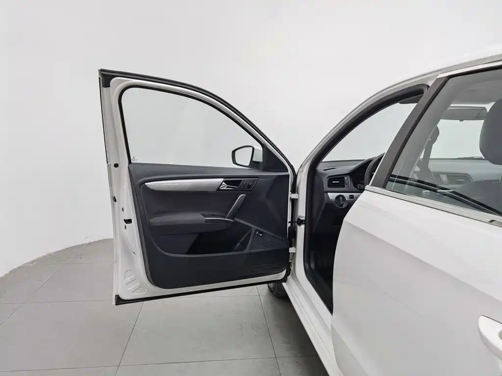 Volkswagen Lavida — миниатюра 8
