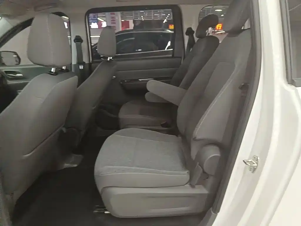 Wuling Hongguang EV — миниатюра 13