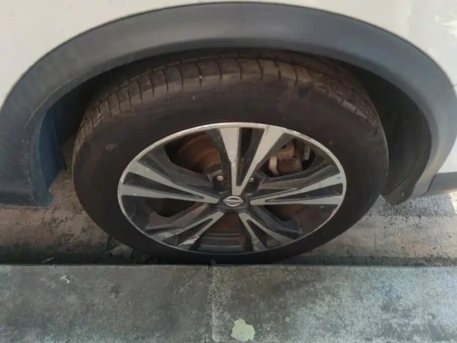 Nissan Qashqai — миниатюра 6
