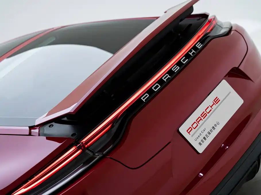 Porsche Panamera — миниатюра 7