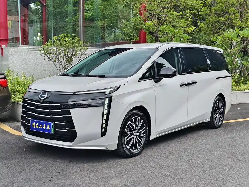 GAC Motor 传祺E8 PHEV