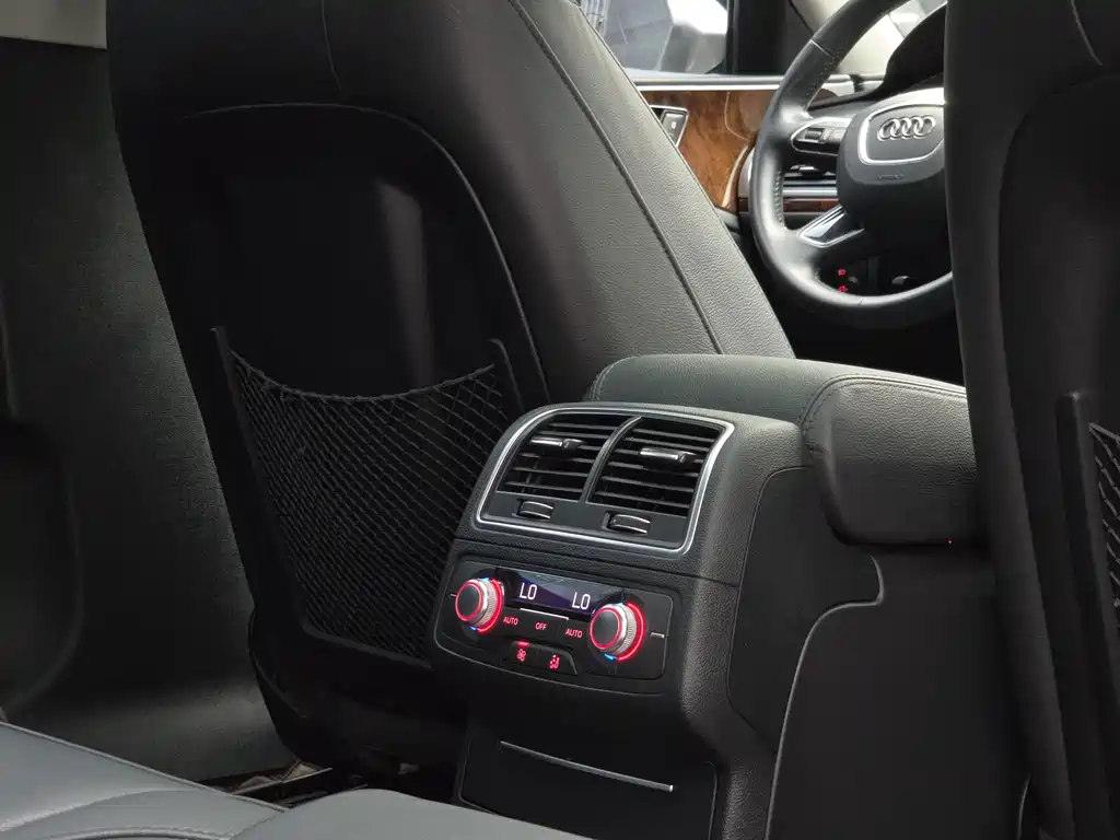 Audi A6L — миниатюра 12