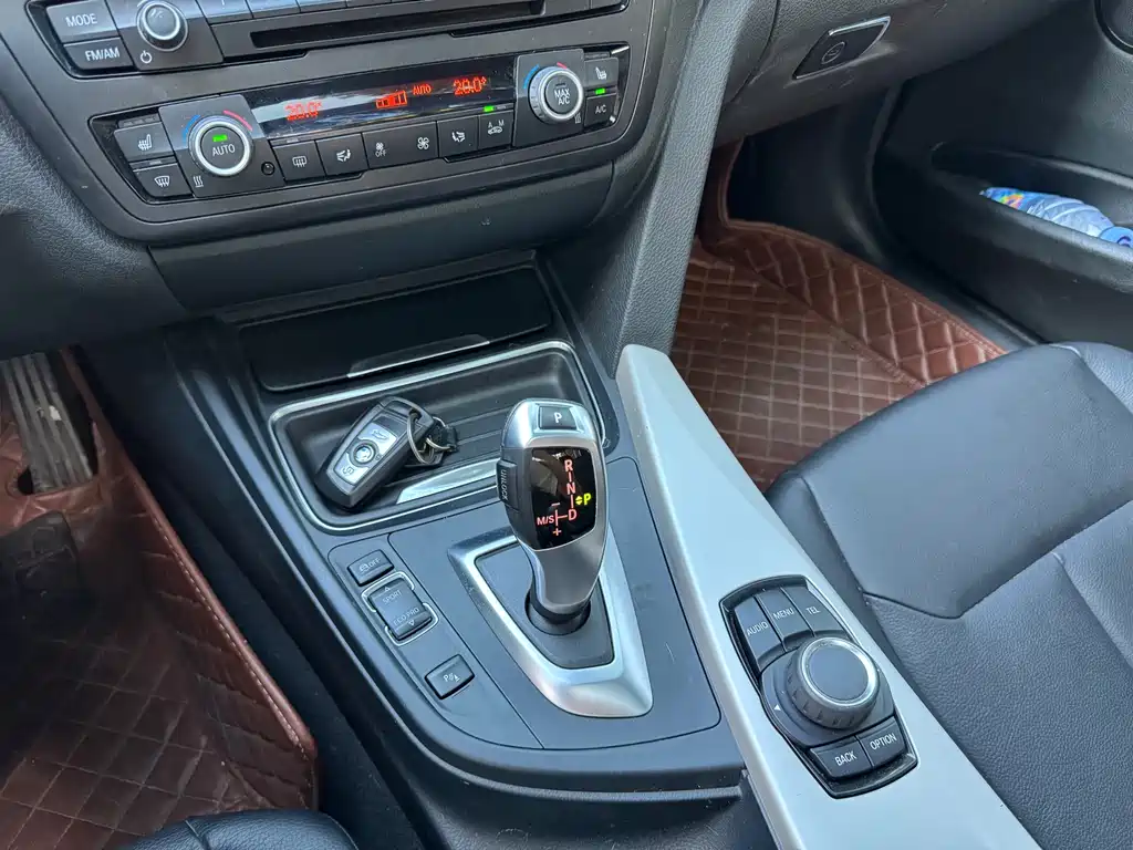 BMW 3 Series — миниатюра 9