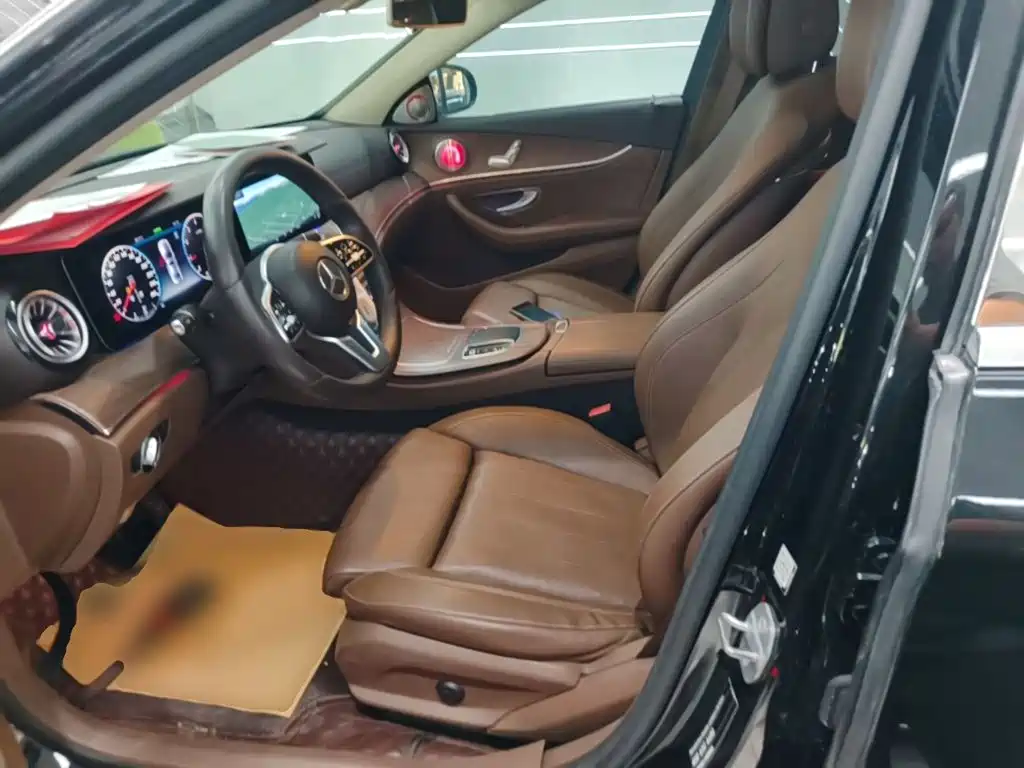 Mercedes-Benz E-Class — миниатюра 15