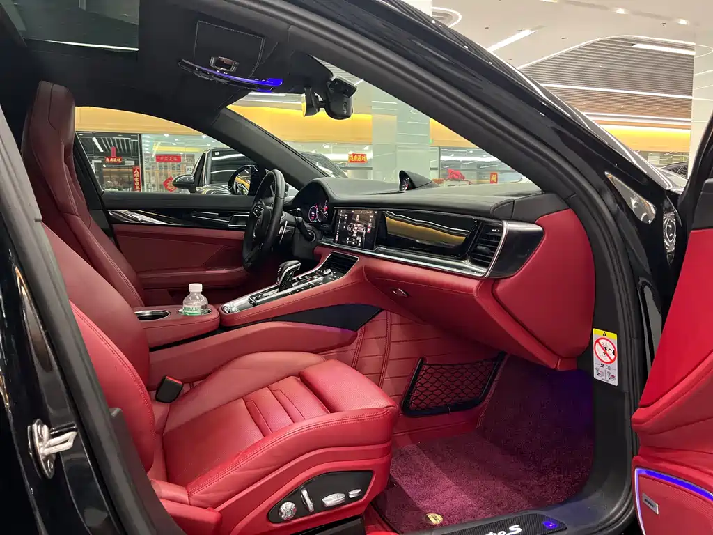 Porsche Panamera — миниатюра 6