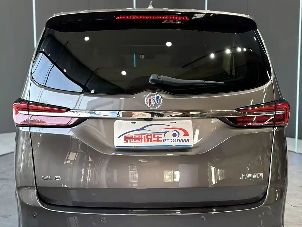 Buick GL8 — миниатюра 7