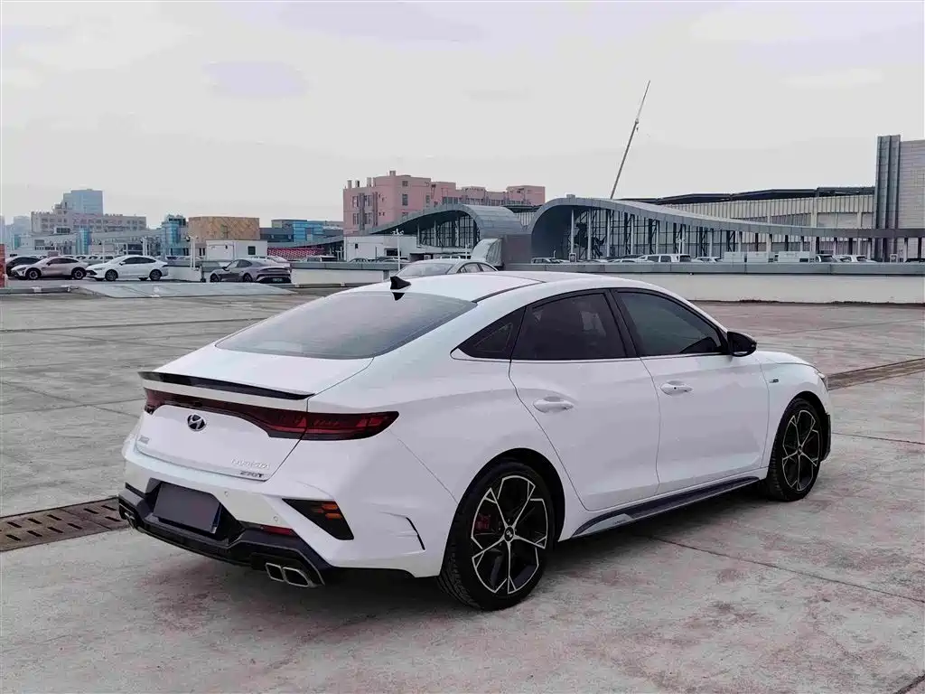 Hyundai Fista — миниатюра 5