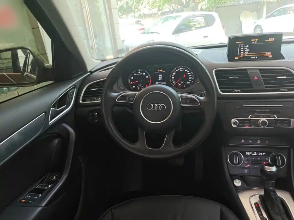 Audi Q3 — миниатюра 11