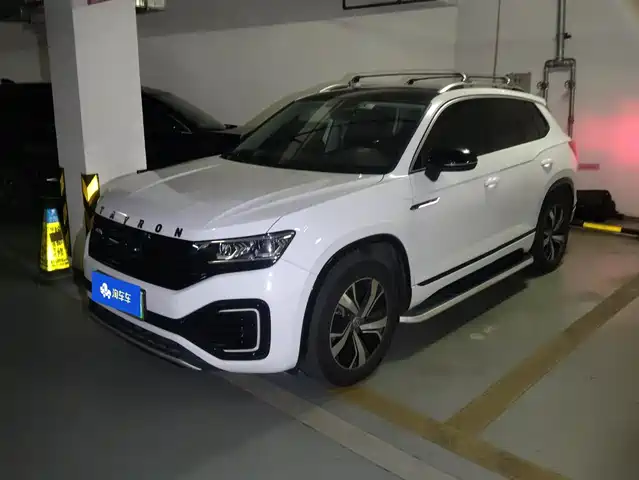 Volkswagen Tharu