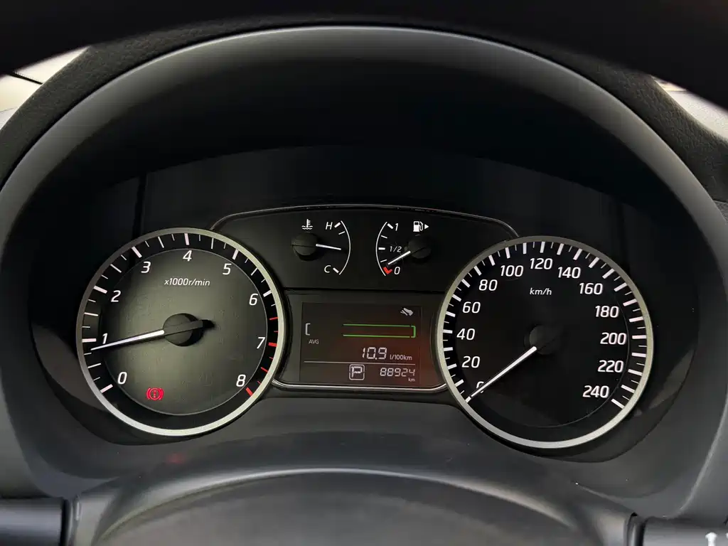 Nissan Sylphy — миниатюра 9