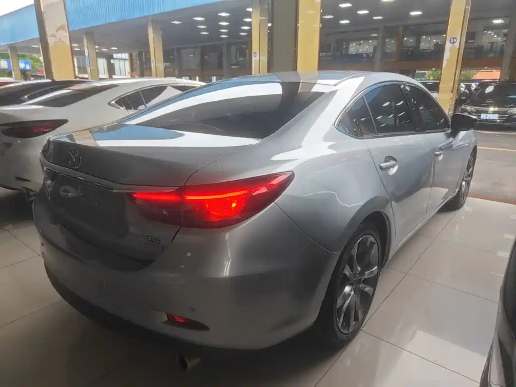 Mazda Atenza — миниатюра 7