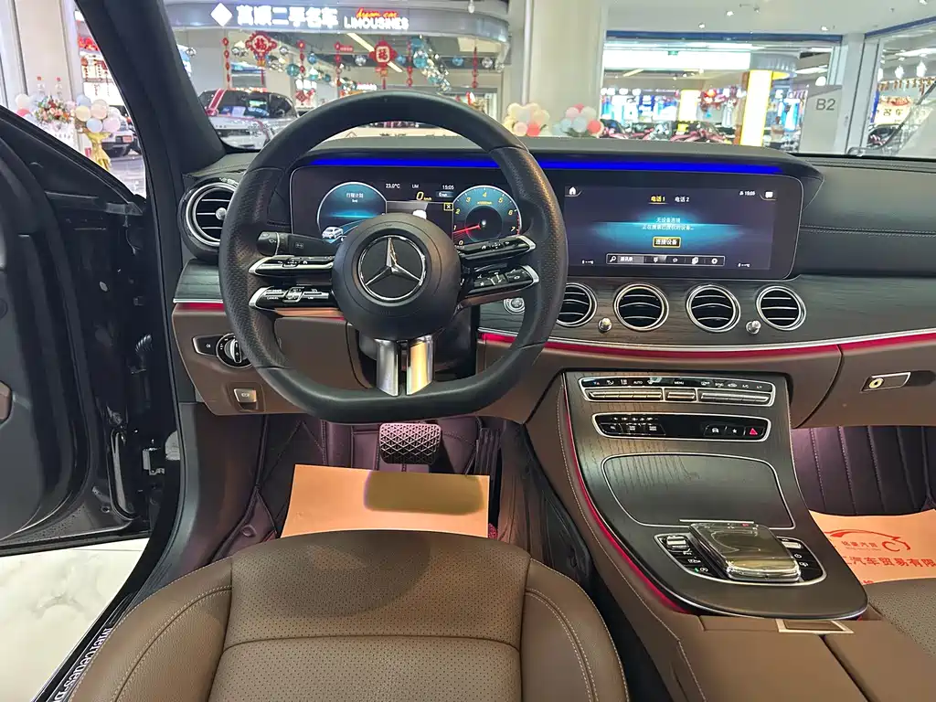 Mercedes-Benz E-Class — миниатюра 11