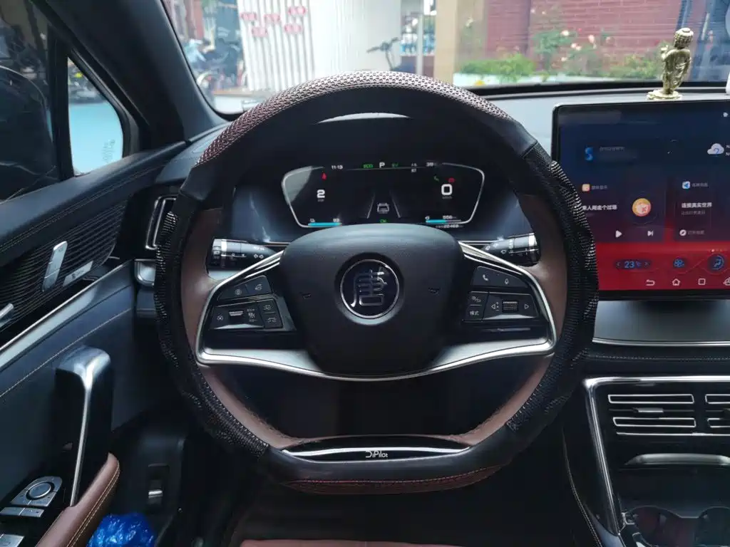 BYD Tang New Energy — миниатюра 3