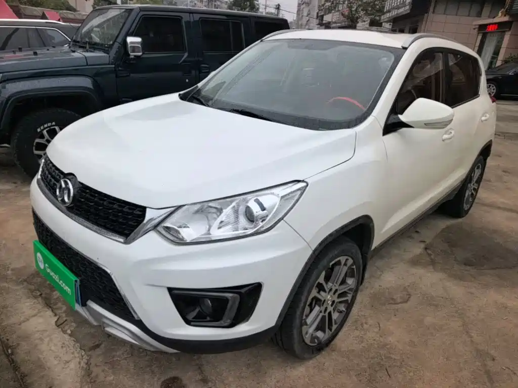 BAIC Senova X35