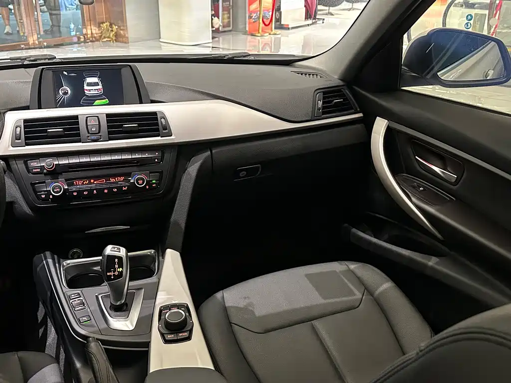 BMW 3 Series — миниатюра 17