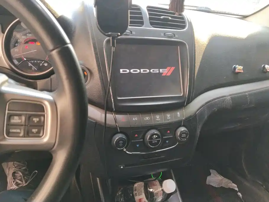 Dodge Journey — миниатюра 13