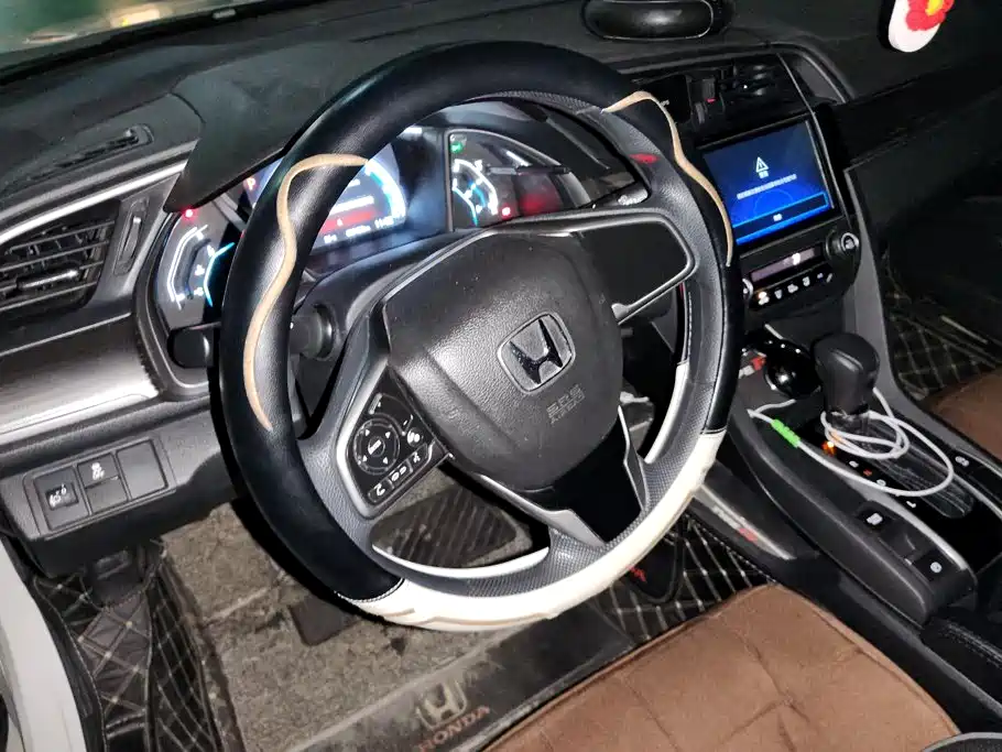 Honda Civic — миниатюра 15