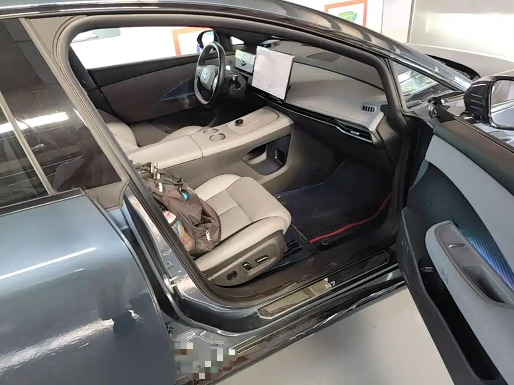 Nissan N7 — миниатюра 9