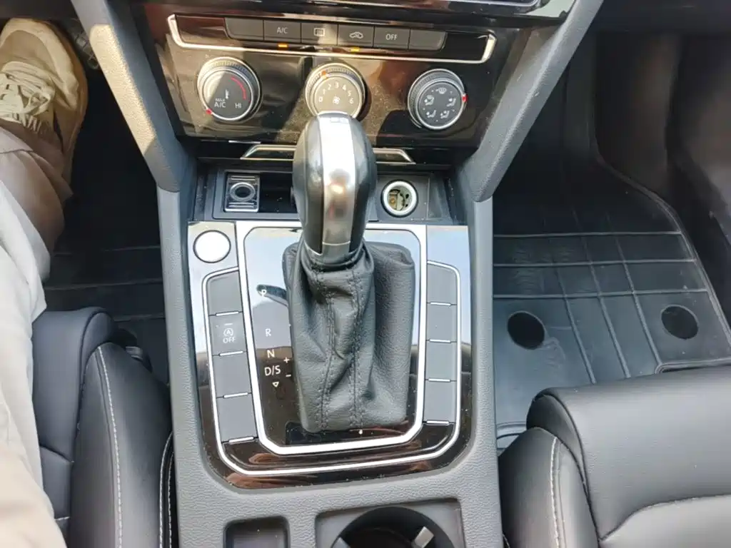 Volkswagen Magotan — миниатюра 14