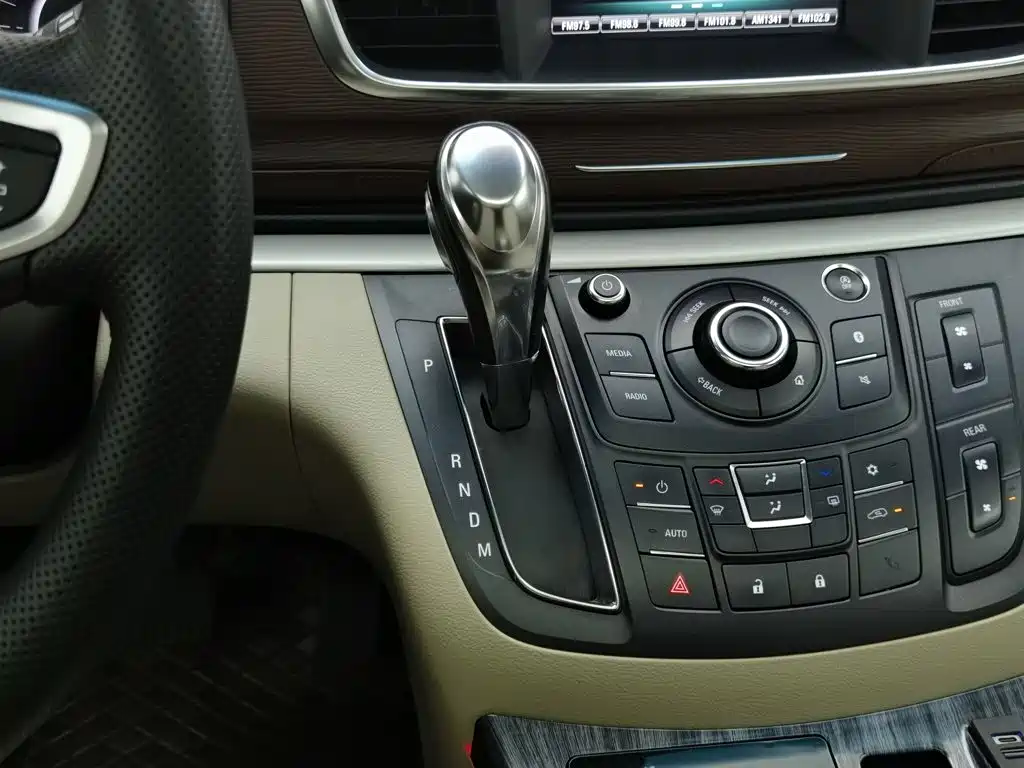 Buick GL8 — миниатюра 13
