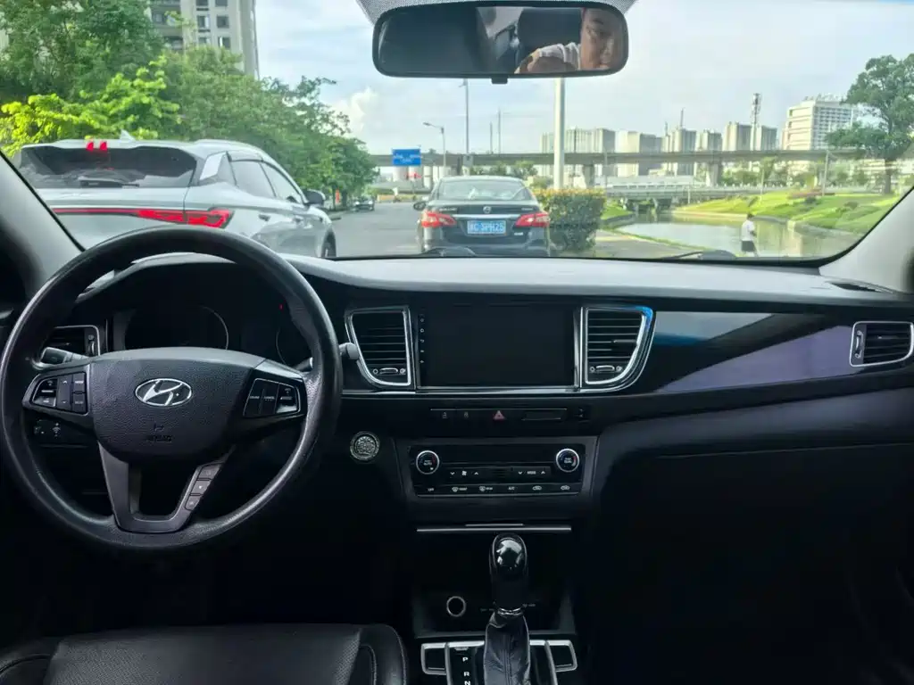 Hyundai Mistra — миниатюра 7