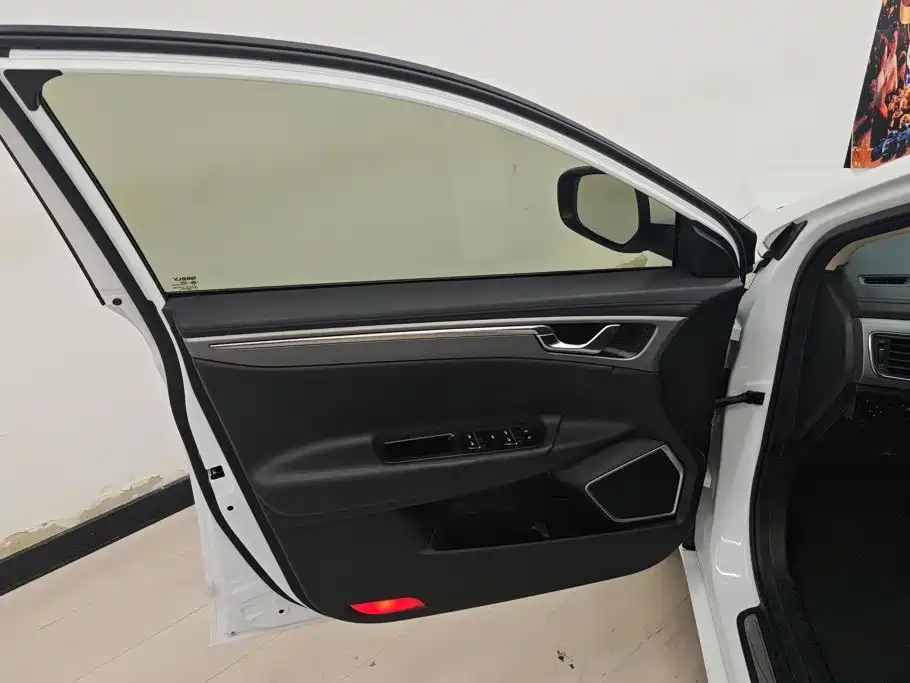 Geely Emgrand GL — миниатюра 7