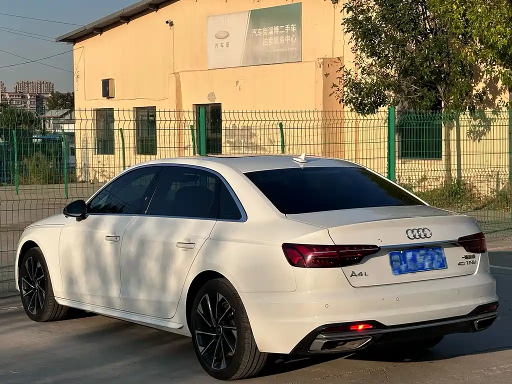 Audi A4L — миниатюра 7