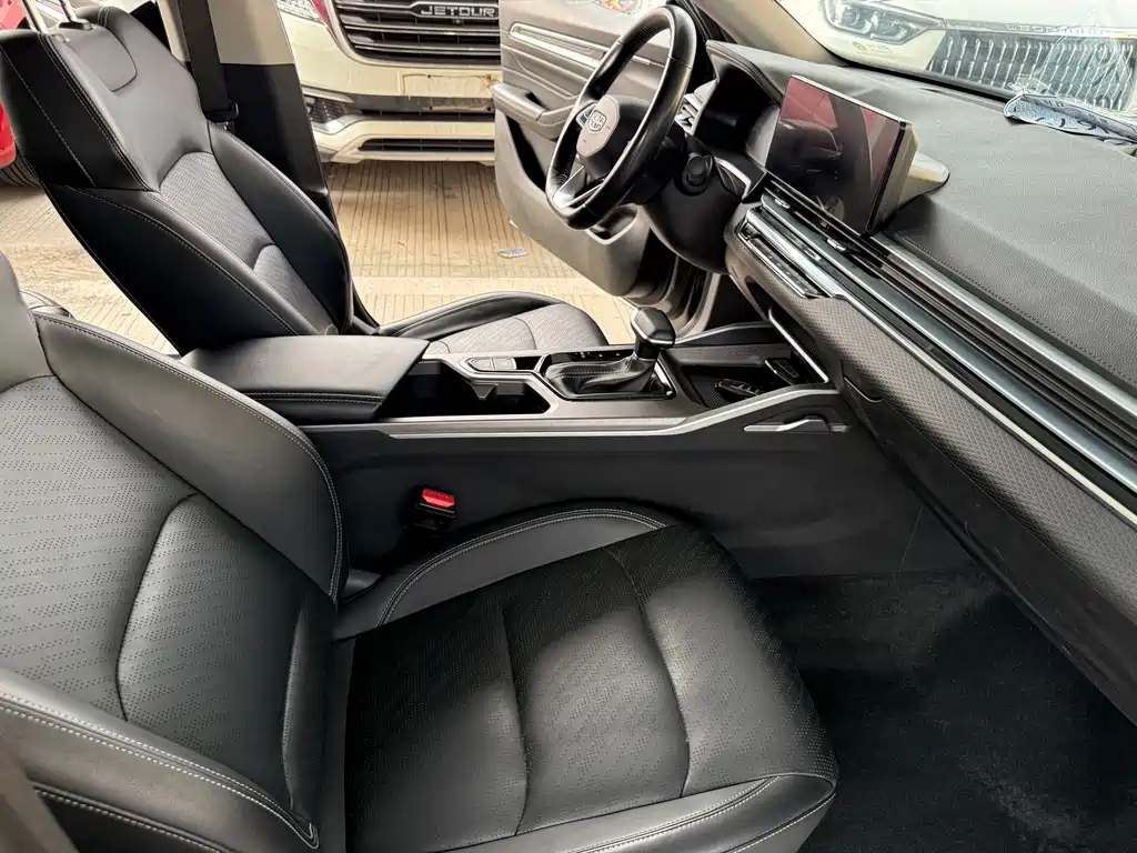 Geely Emgrand — миниатюра 6