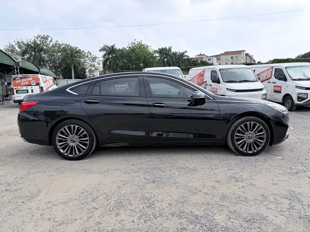 Hongqi Hongqi H5 — миниатюра 4