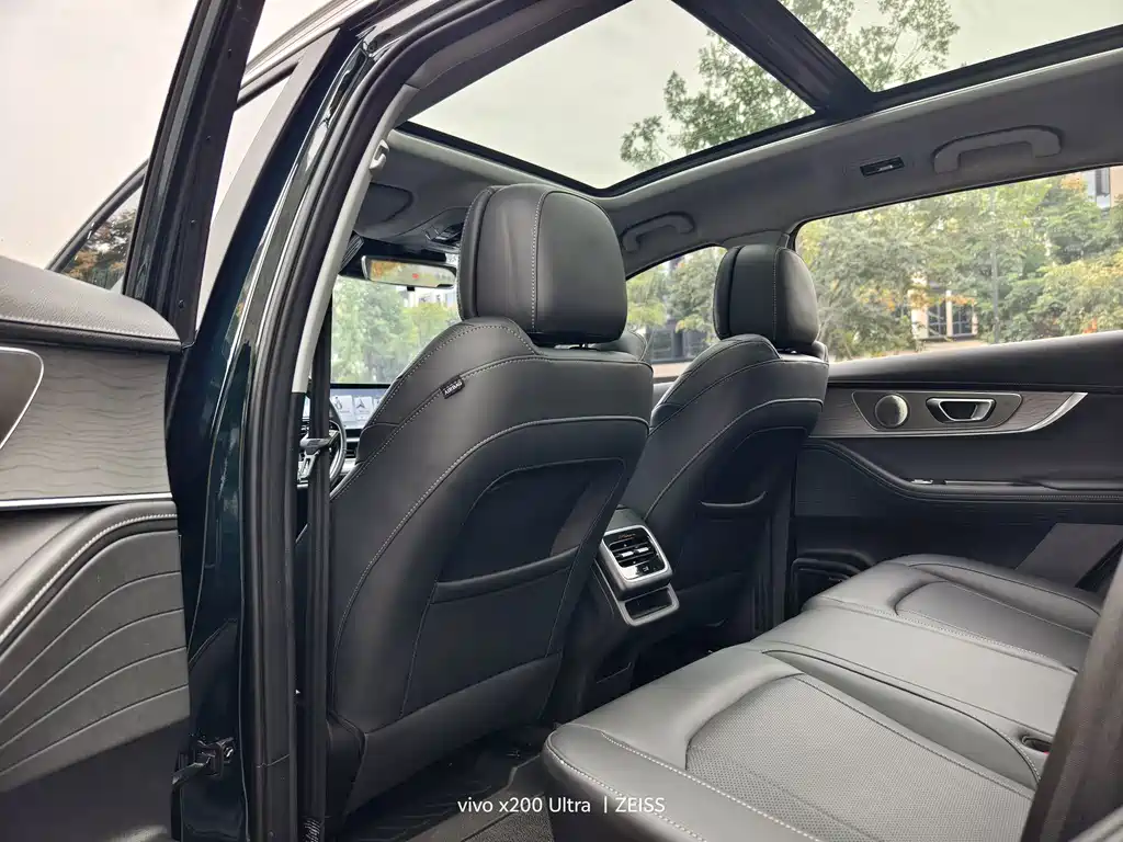 Chery Tiggo 8 PRO — миниатюра 5