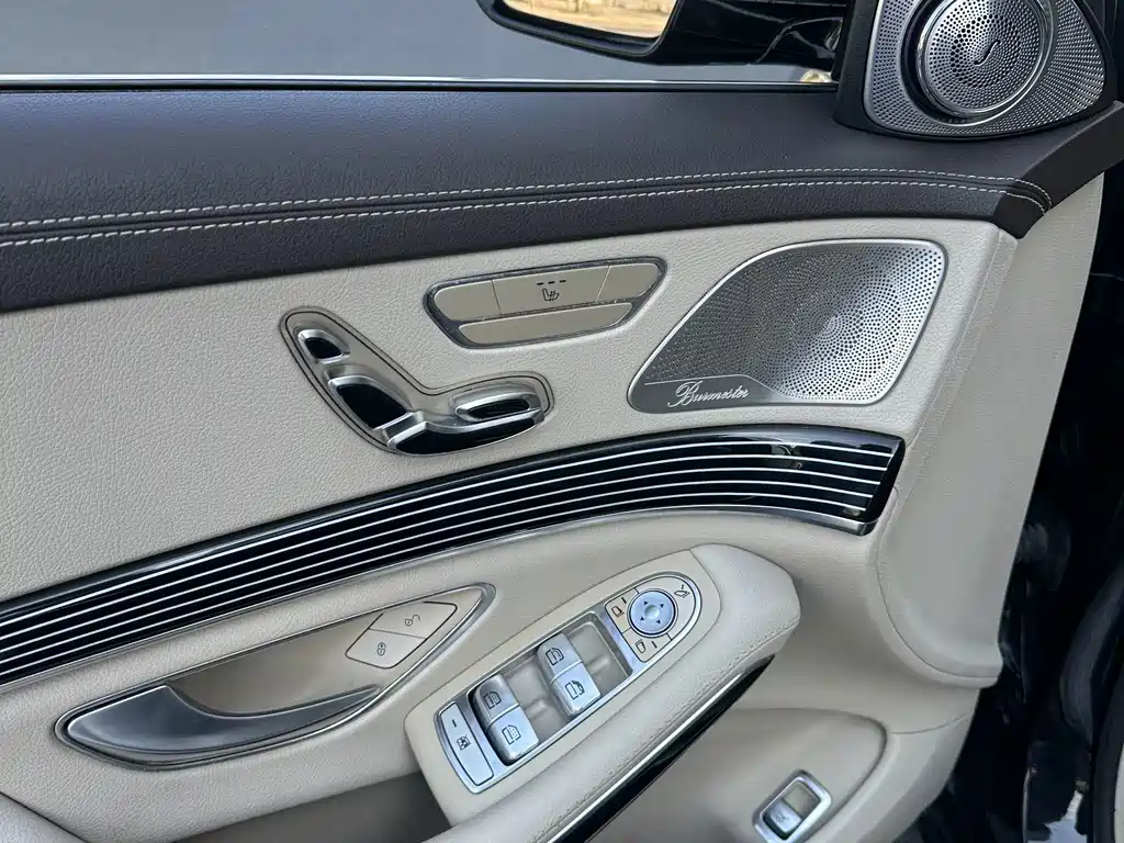 Mercedes-Benz S-Class — миниатюра 7