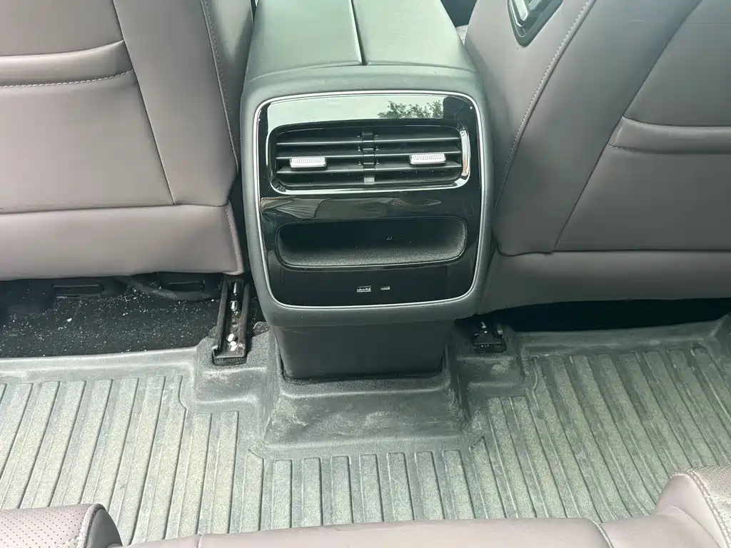 Chery Tiggo 9 9 2025 2.0T DCT 7 мест