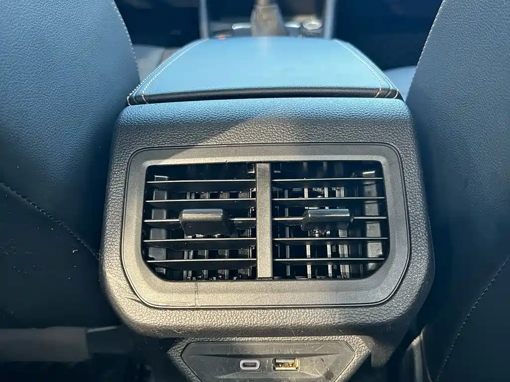 Volkswagen Lavida — миниатюра 16
