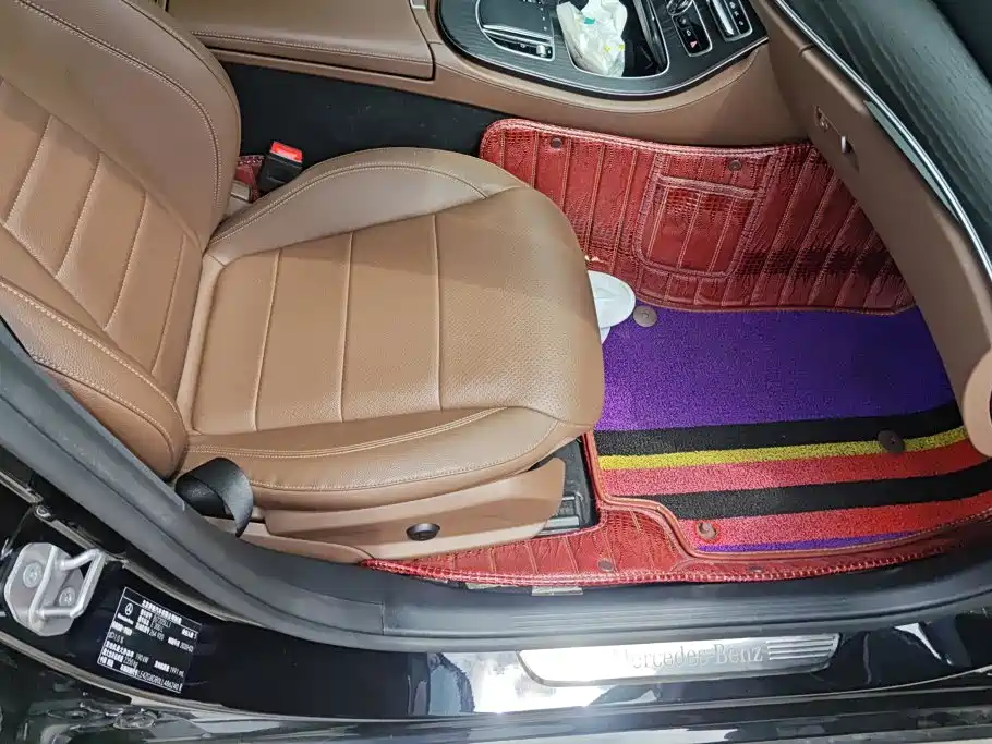 Mercedes-Benz E-Class — миниатюра 8