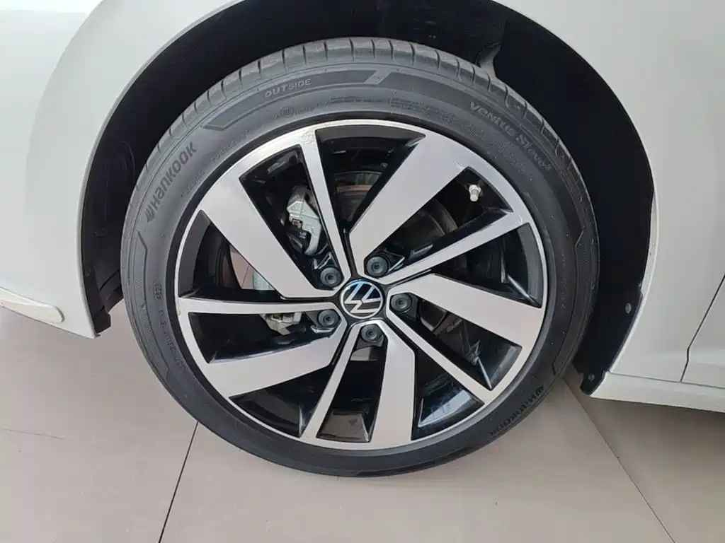 Volkswagen Sagitar — миниатюра 23