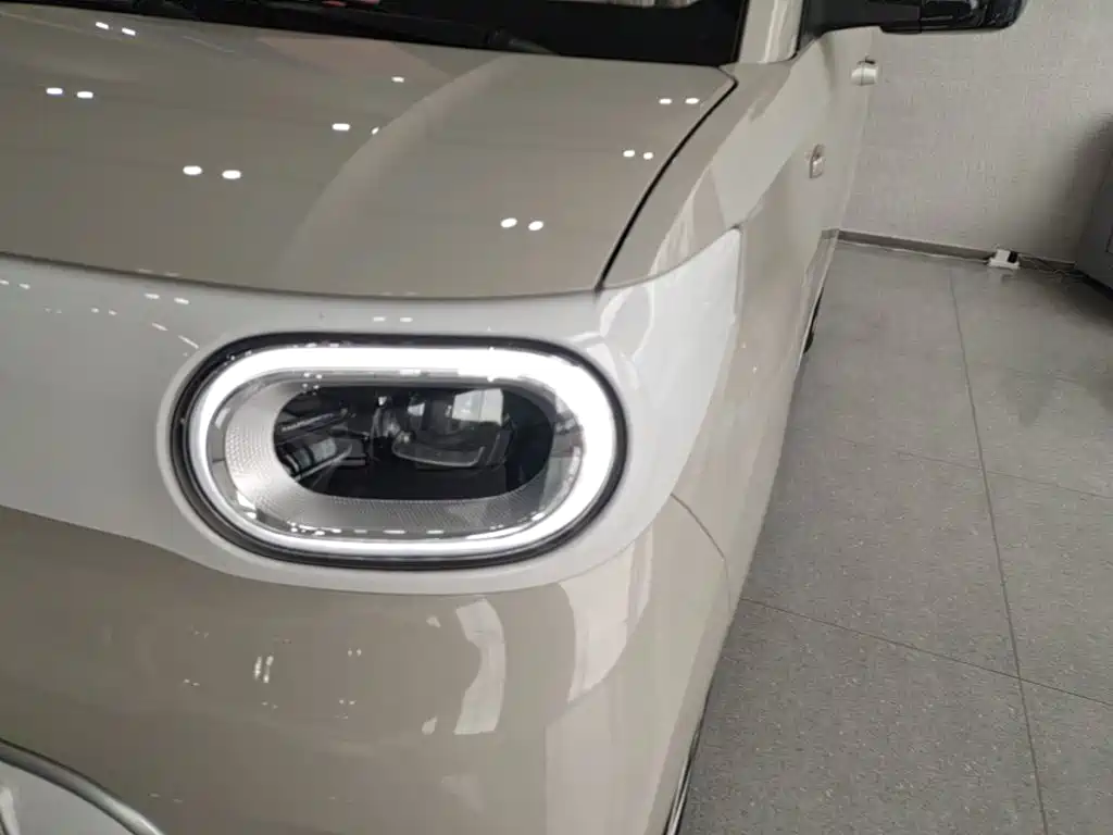 Wuling MINIEV — миниатюра 24