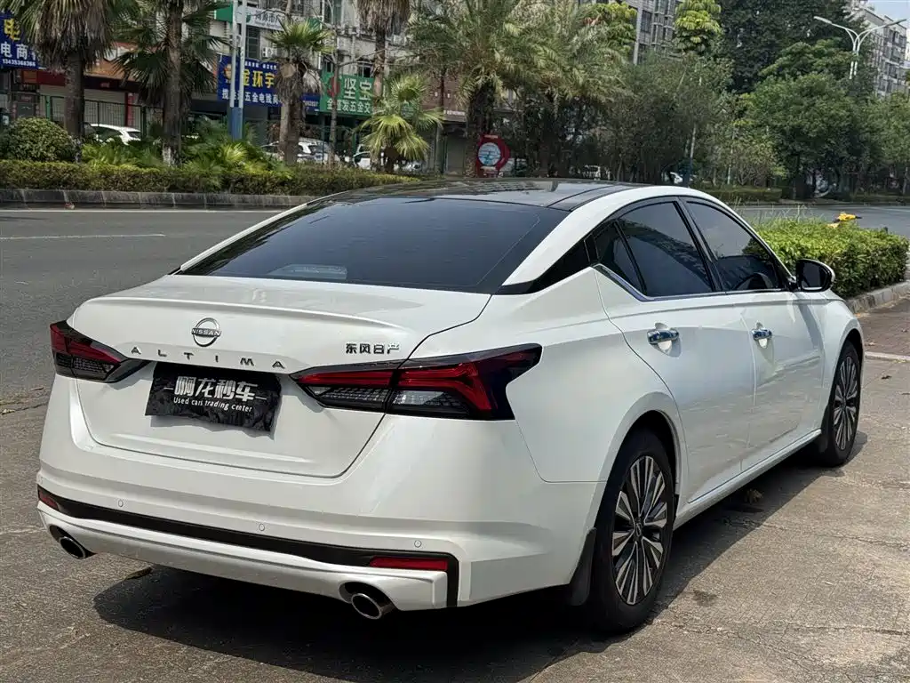 Nissan Teana — миниатюра 9