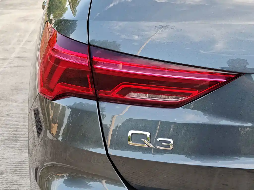 Audi Q3 — миниатюра 12