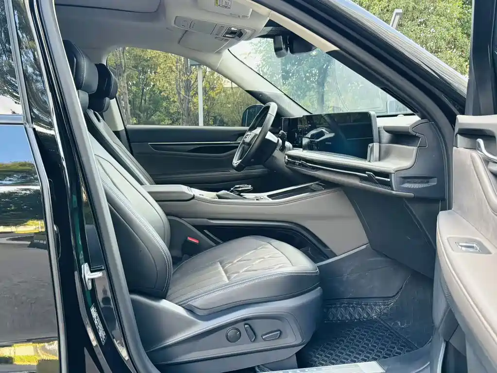 Ford Edge — миниатюра 8