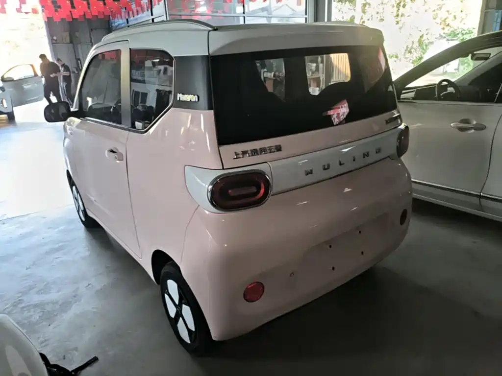 Wuling MINIEV — миниатюра 5