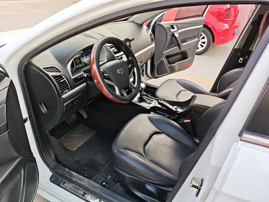 Geely Emgrand 2015 1.5L CVT