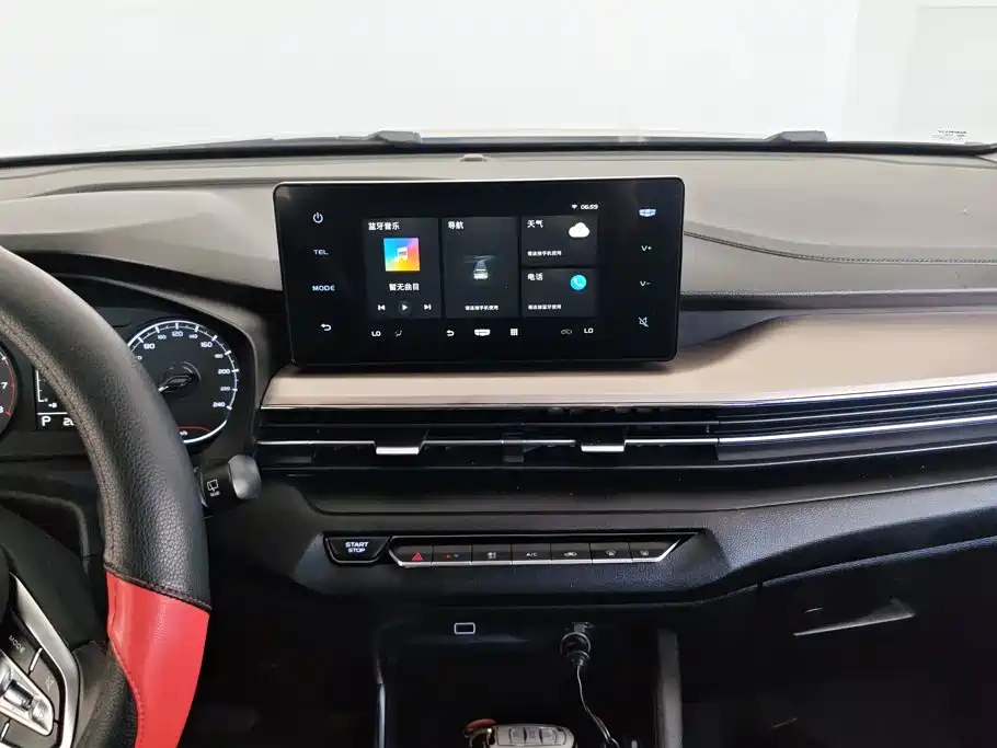 Geely Vision X3 — миниатюра 13