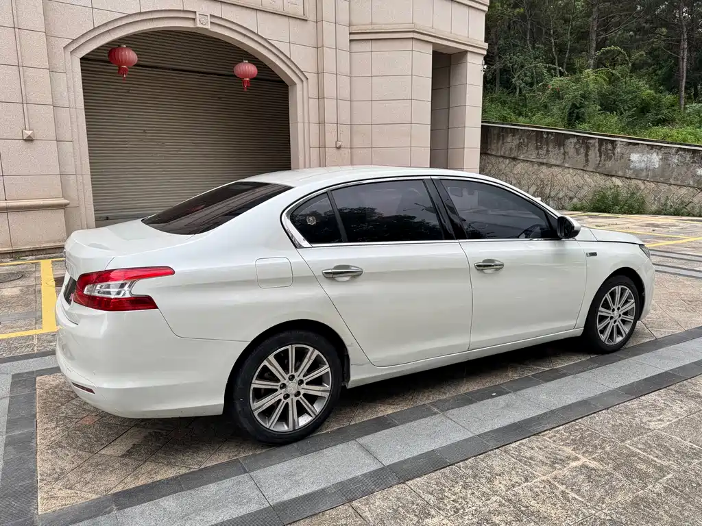 Peugeot 408 — миниатюра 9