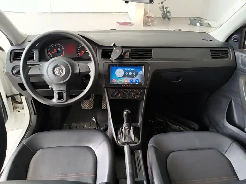 Volkswagen Santana — миниатюра 10