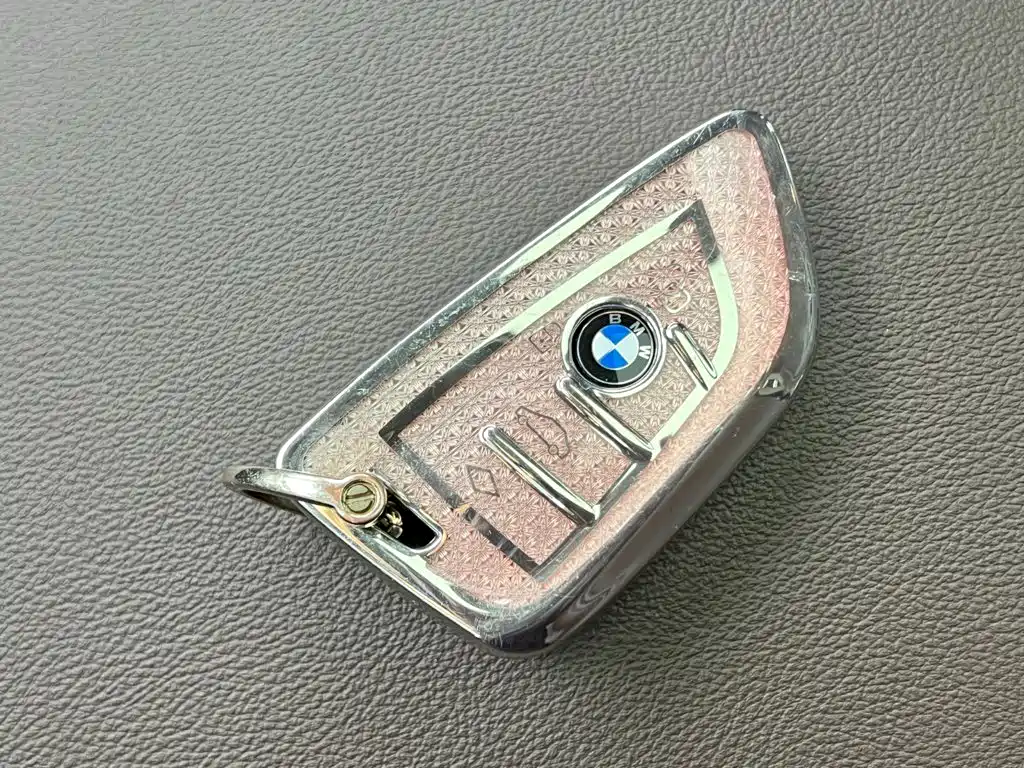 BMW iX3 — миниатюра 17