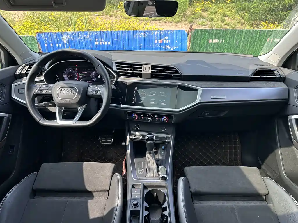 Audi Q3 — миниатюра 5