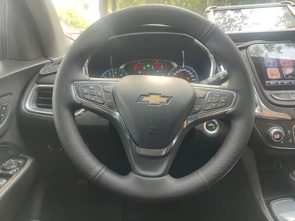 Chevrolet Equinox — миниатюра 11