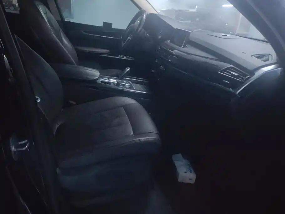 BMW X5 (Import) — миниатюра 8